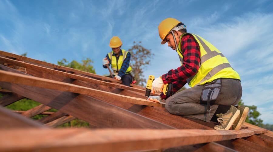 Professional Flat Roofing Installation services in Yorktown, IA